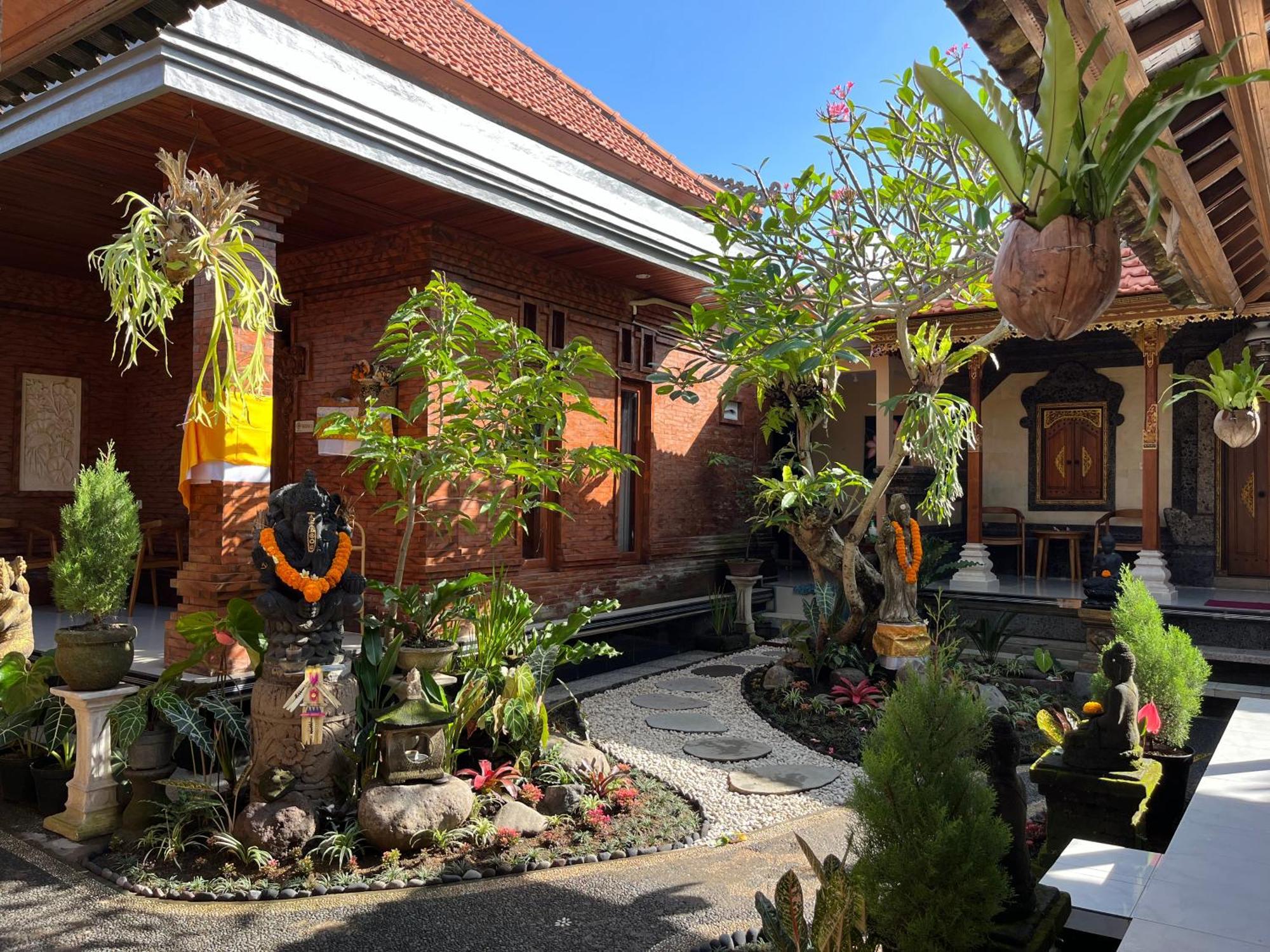 Апартаменты Ananda House Убуд Экстерьер фото